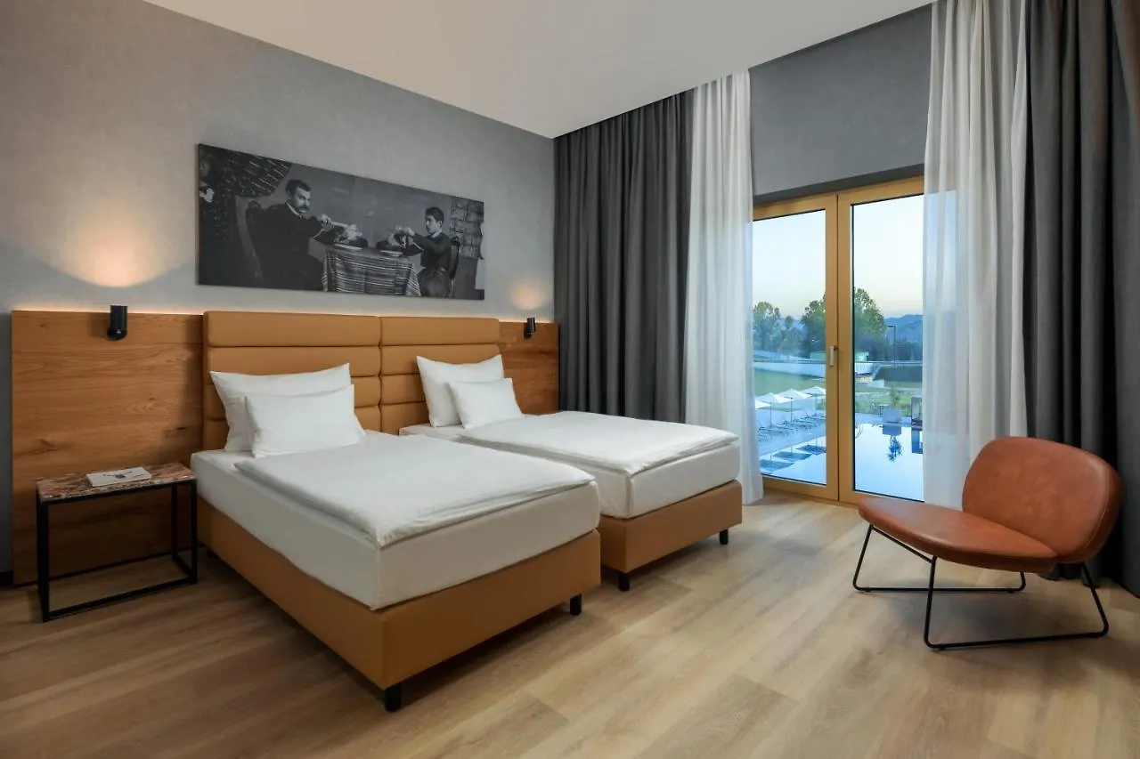 Mk Hotel Tirana Rinas 5*,